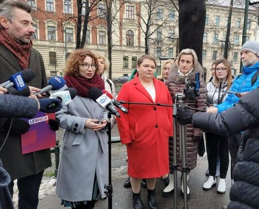 Protest pielęgniarek w Tarnowie – interwencja poselska.